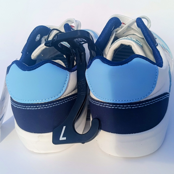 Bluey Girls Boys Sneakers Youth Size 7 White Light Blue Cartoon Casual Shoes NWT - Picture 9 of 10